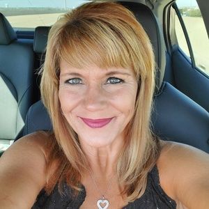 Meet your Posher, Brenda